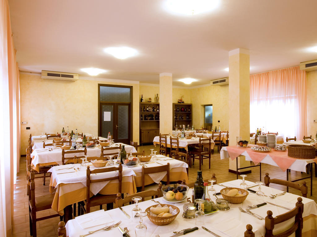 Hotel Belvedere Castrocaro Terme Extérieur photo