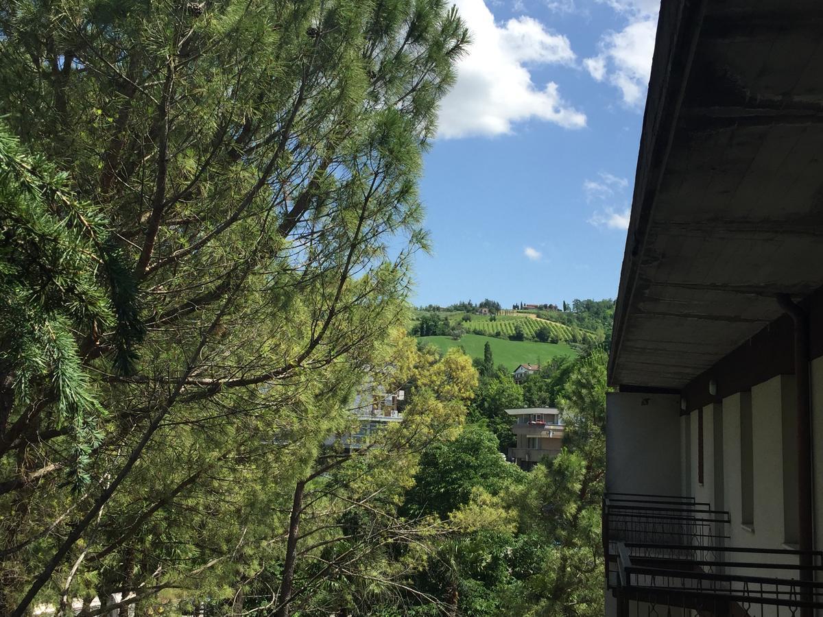 Hotel Belvedere Castrocaro Terme Extérieur photo