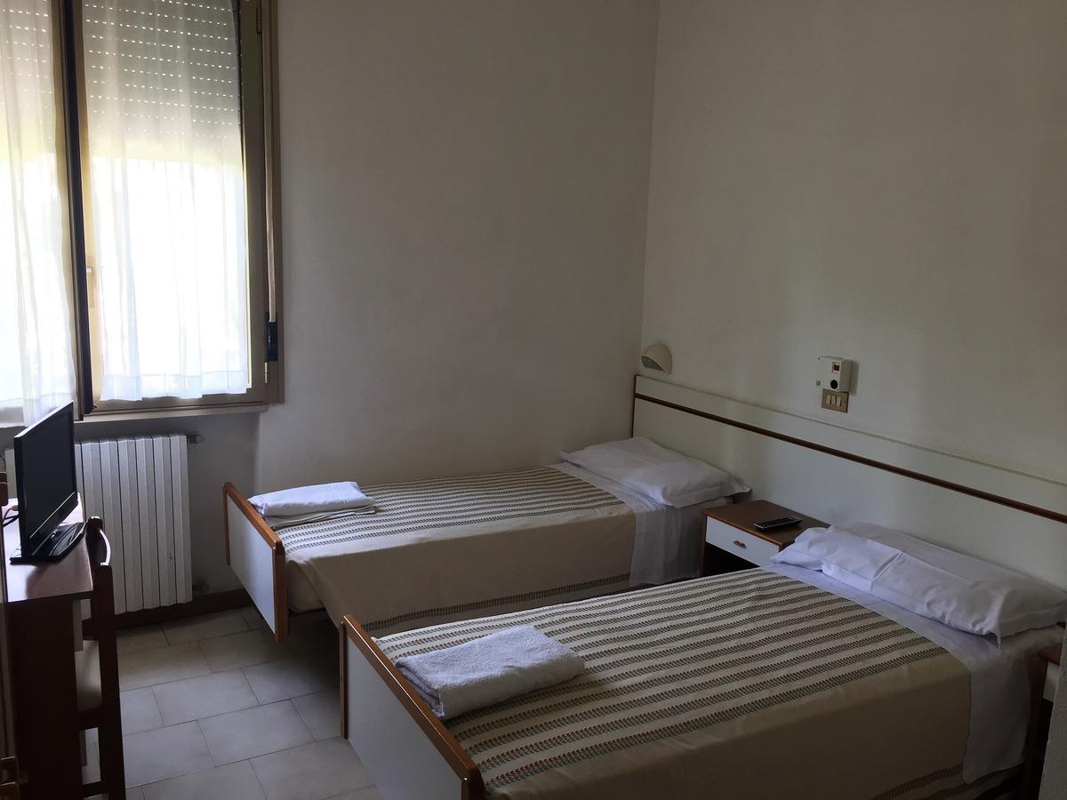 Hotel Belvedere Castrocaro Terme Extérieur photo